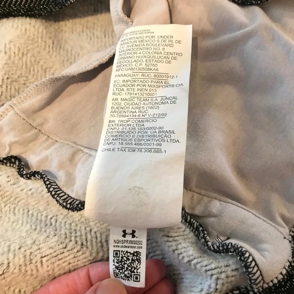 Under Armour Jacket - Picture 3 of 13